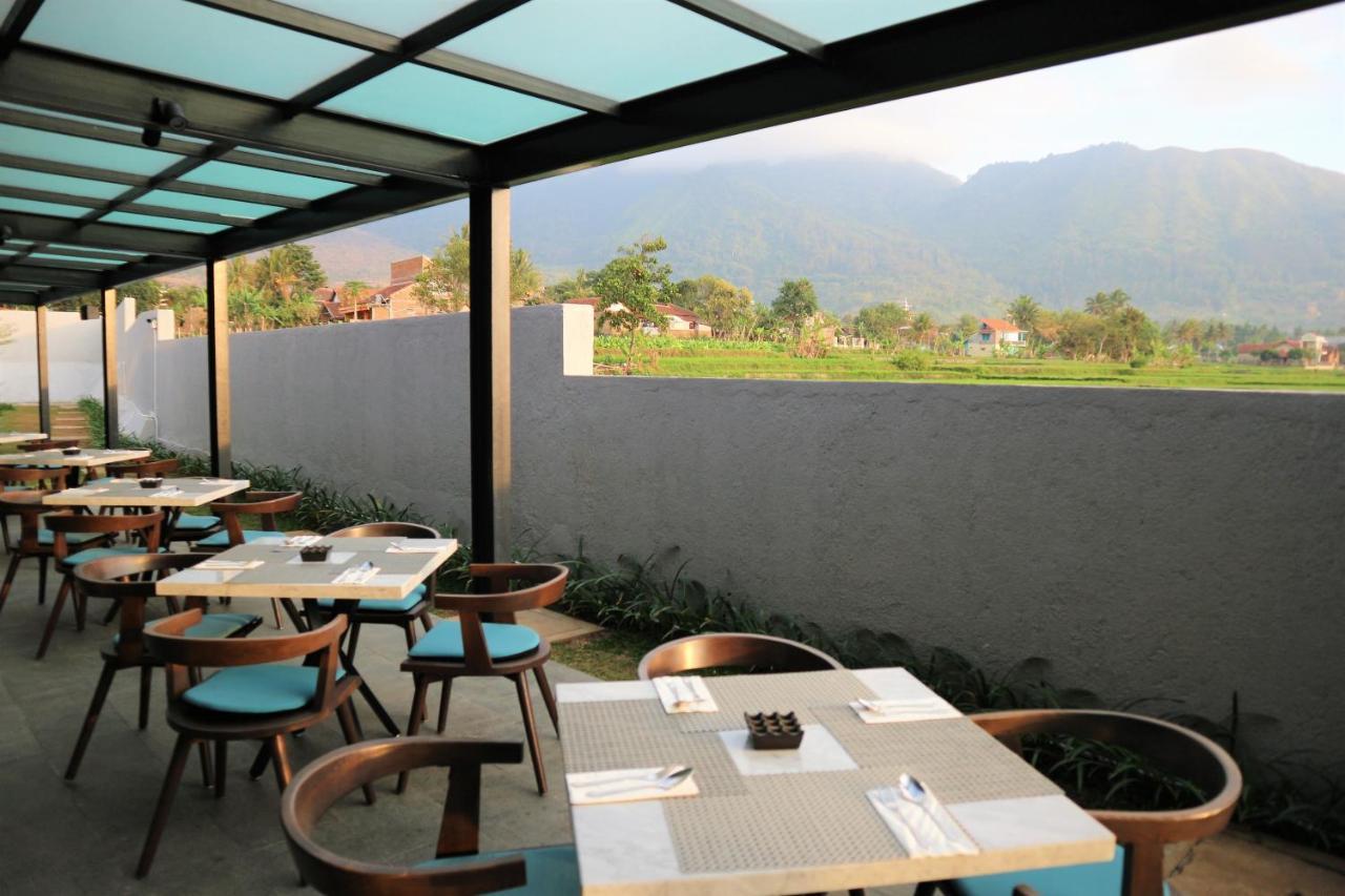 Hotel Santika Garut Esterno foto