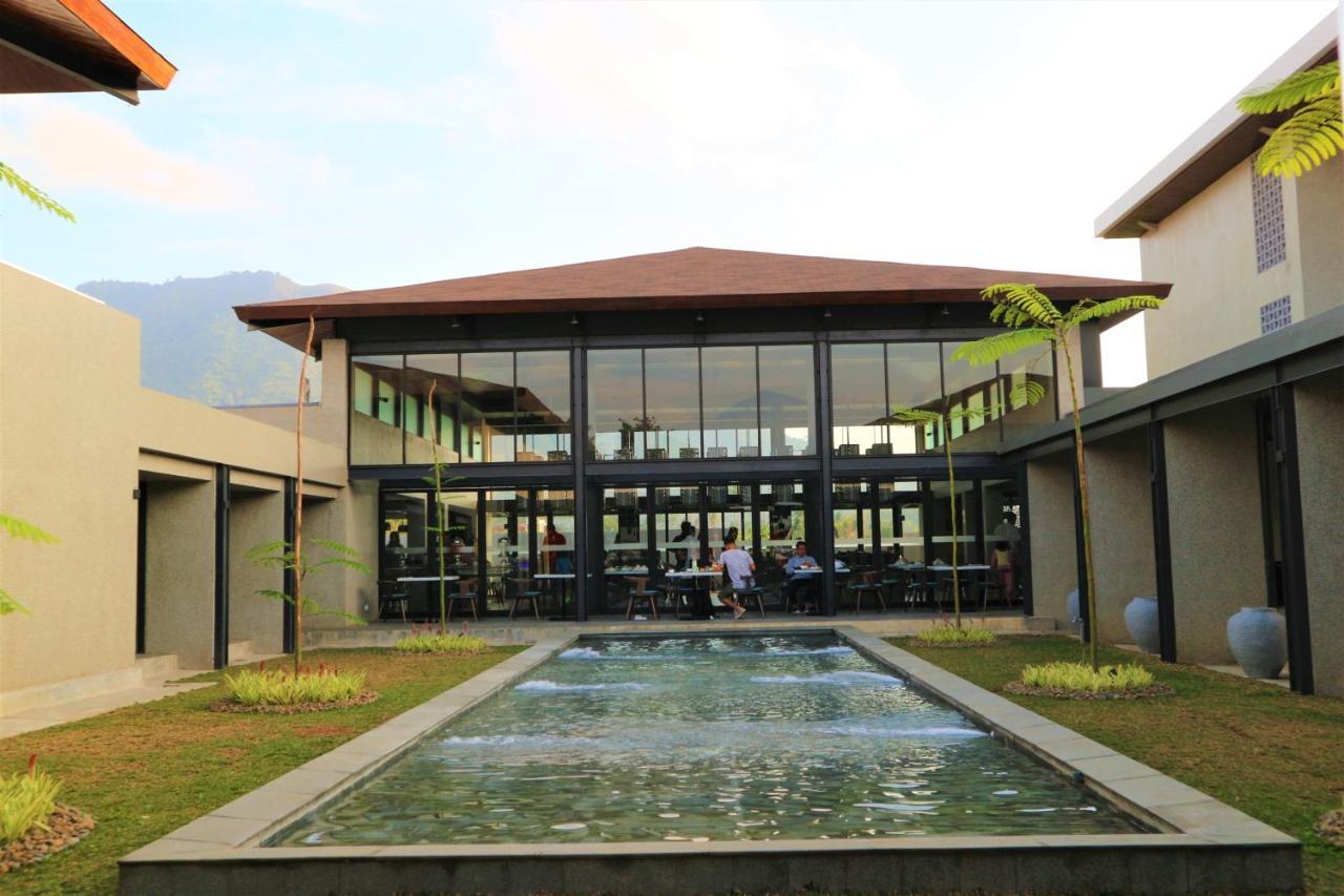 Hotel Santika Garut Esterno foto